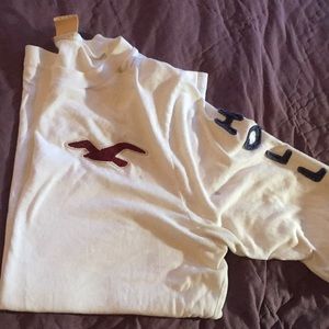 Hollister Long Sleeve T-Shirt